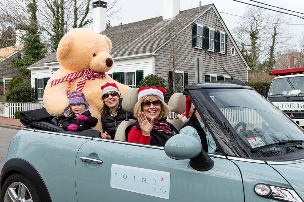 Chappy Our Big Bear In The Christmas In Edgartown Parade Martha's Vineyard Teddy Bear Suite