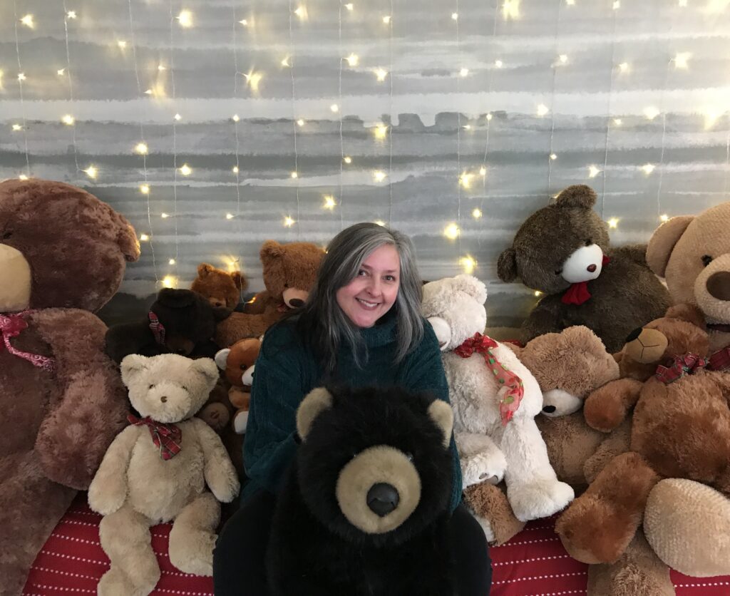 Holiday Photos With The Bears - A Special Addition To The Martha's Vineyard Teddy Bear Suite MVY Radio Personality Laurel Redington Loves the Teddy Bear Suite 