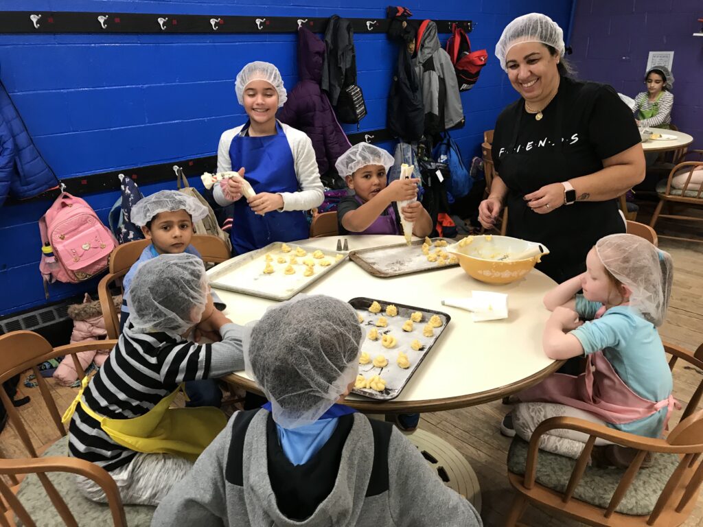 Martha's Vineyard Teddy Bear Suite Has A Beary Successful Giving Tuesday! All money raised goest to support the Martha's Vineyard Boys & Girls Club Healthy Happy Kids food program Having food fun at the Club